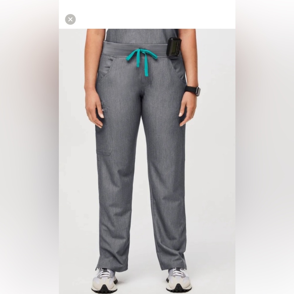 Figs Kade Cargo Scrub Pants Size M Graphite Grey Women’s